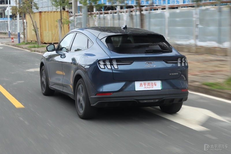 不喝油的“野马”还野吗？测试Mustang Mach-E