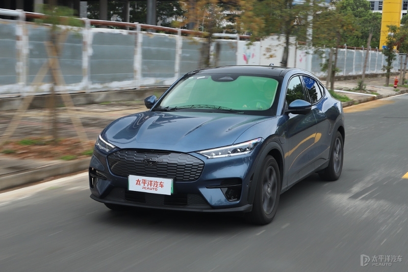 不喝油的“野马”还野吗？测试Mustang Mach-E