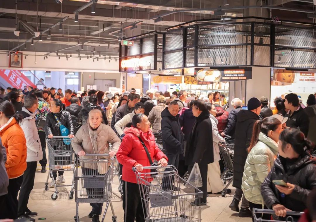 胖东来服务名言_胖东来服务案例_顾客服务的追求，胖东来的不懈努力