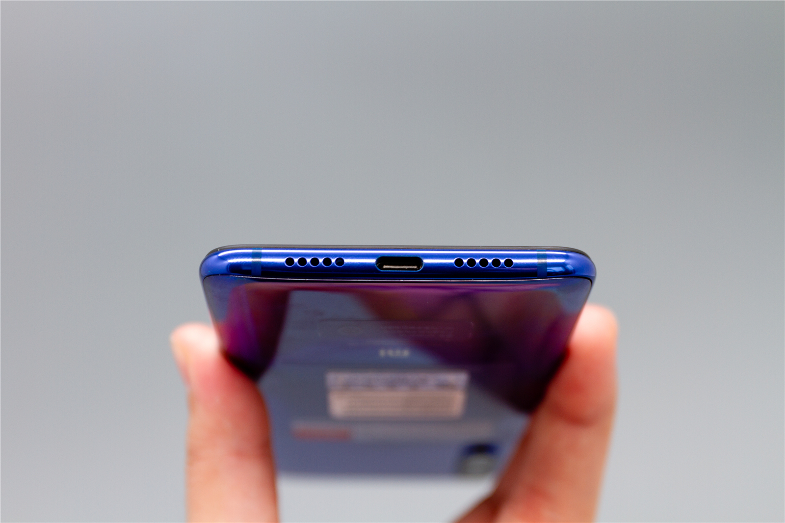 2999元！小米9评测：真的好看又能打