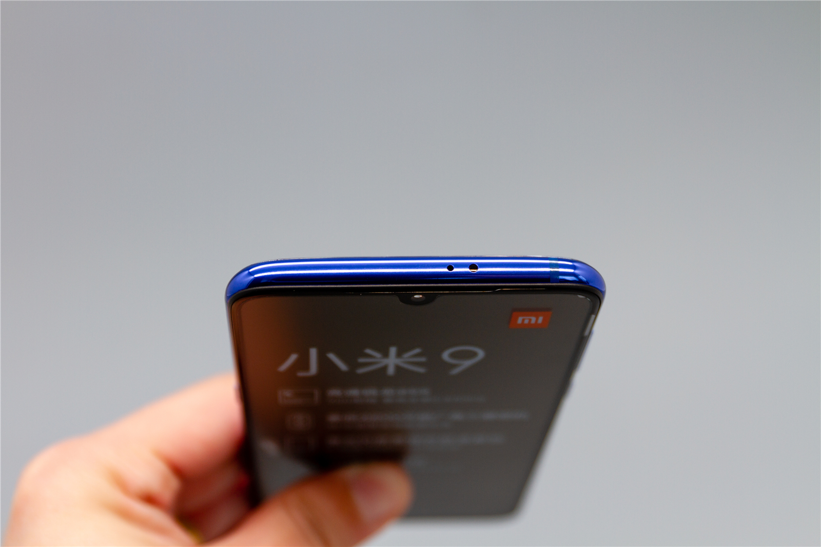 2999元！小米9评测：真的好看又能打