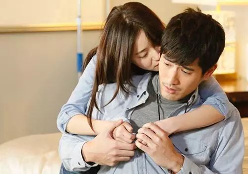 杨幂故事_杨幂的爱情故事_杨幂的经典爱情故事与情感共鸣