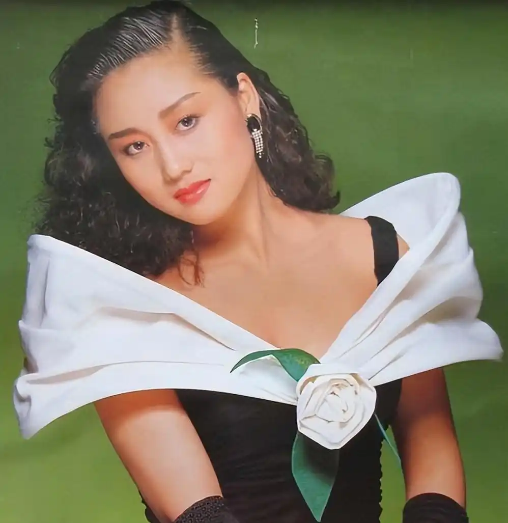 利智的生活故事与成长历程_利智的生活故事与成长历程_利智的生活故事与成长历程