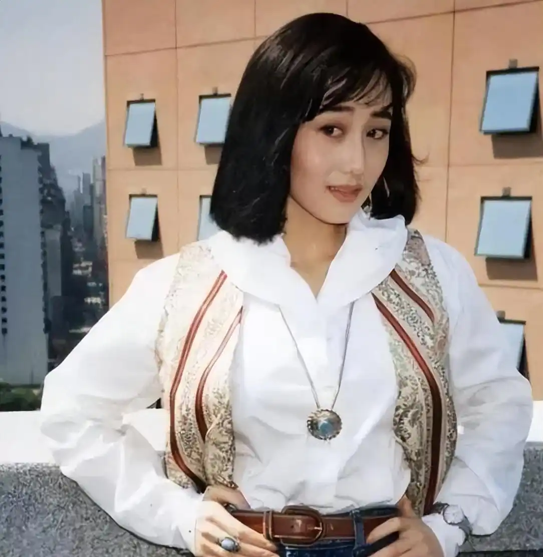 利智的生活故事与成长历程_利智的生活故事与成长历程_利智的生活故事与成长历程