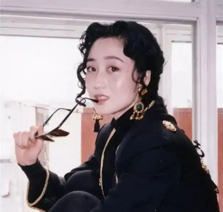 利智的生活故事与成长历程_利智的生活故事与成长历程_利智的生活故事与成长历程