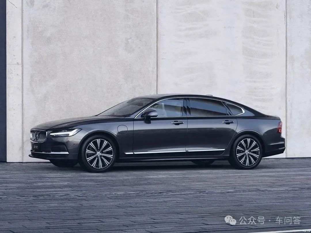 沃尔沃S90豪华轿车：北欧设计、安全性能与优惠政策全解析
