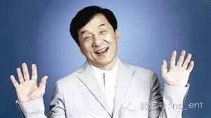 成龙当导演的电影_从打星到导演：成龙的转型之路_成龙成名之路