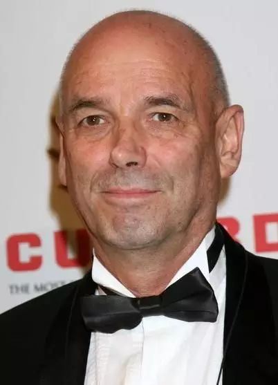 成龙成名之路_从打星到导演：成龙的转型之路_成龙转型之作