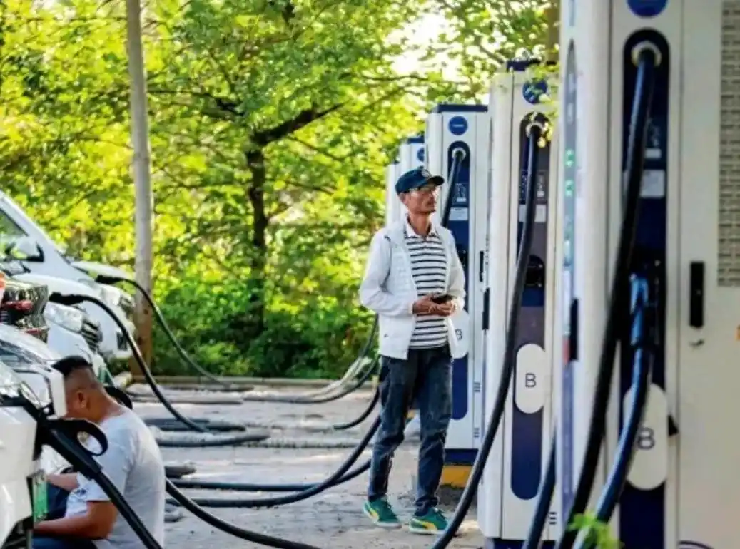 纯电动汽车使用寿命不如燃油车？电池等部件成关键因素