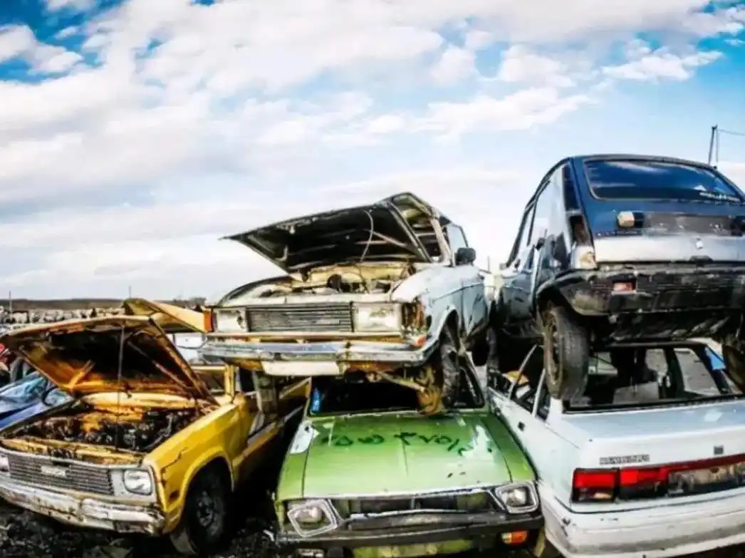 基于步进电机的智能小车设计_在创新与问题之间：电动车的技术进步_步进电机新能源汽车应用