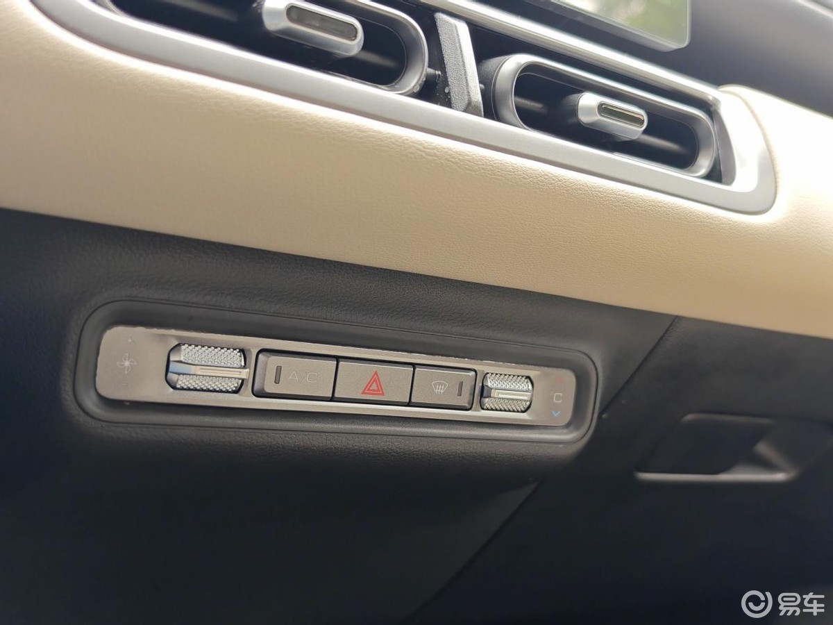 小米新型汽车_小米汽车图片报价新车报价_小型SUV中的佼佼者：小米汽车的性能表现