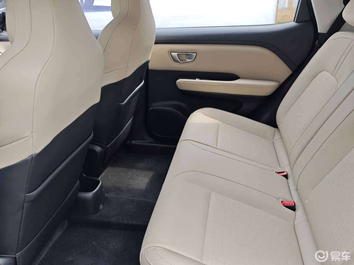 小型SUV中的佼佼者：小米汽车的性能表现_小米汽车图片报价新车报价_小米新型汽车