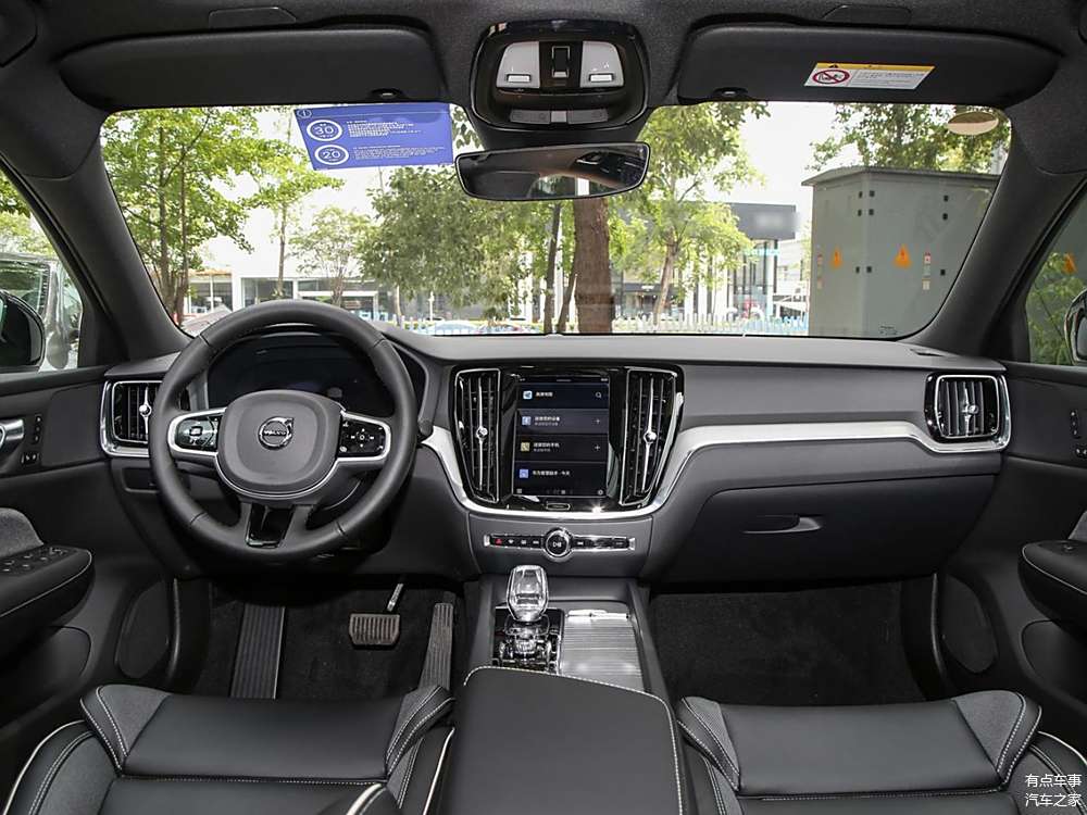 沃尔沃竞争对手分析_沃尔沃竞争优势_沃尔沃与竞争对手的市场对比：谁更出色？