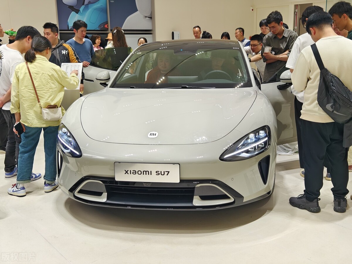 性能与舒适：小米汽车的操控体验分析_小米汽车性价比_小米汽车配置