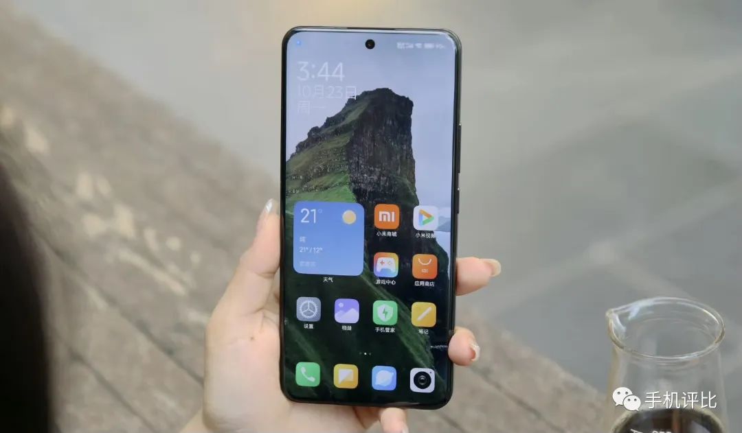 小米14的屏幕表现与用户反馈_小米屏显示_小米手机屏幕显示设置在哪