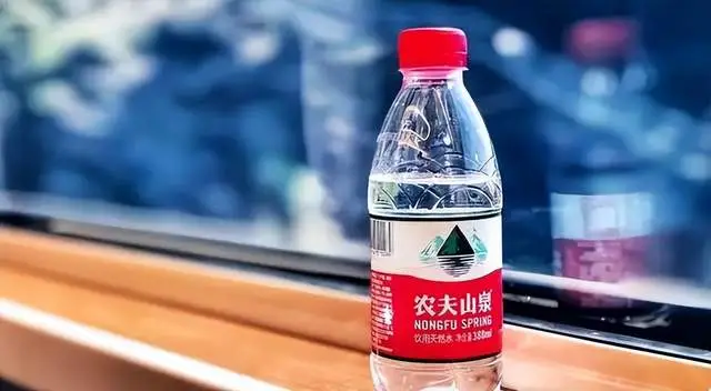 农夫山泉的崛起_钟睒睒与农夫山泉的崛起_农夫山泉的崛起之路