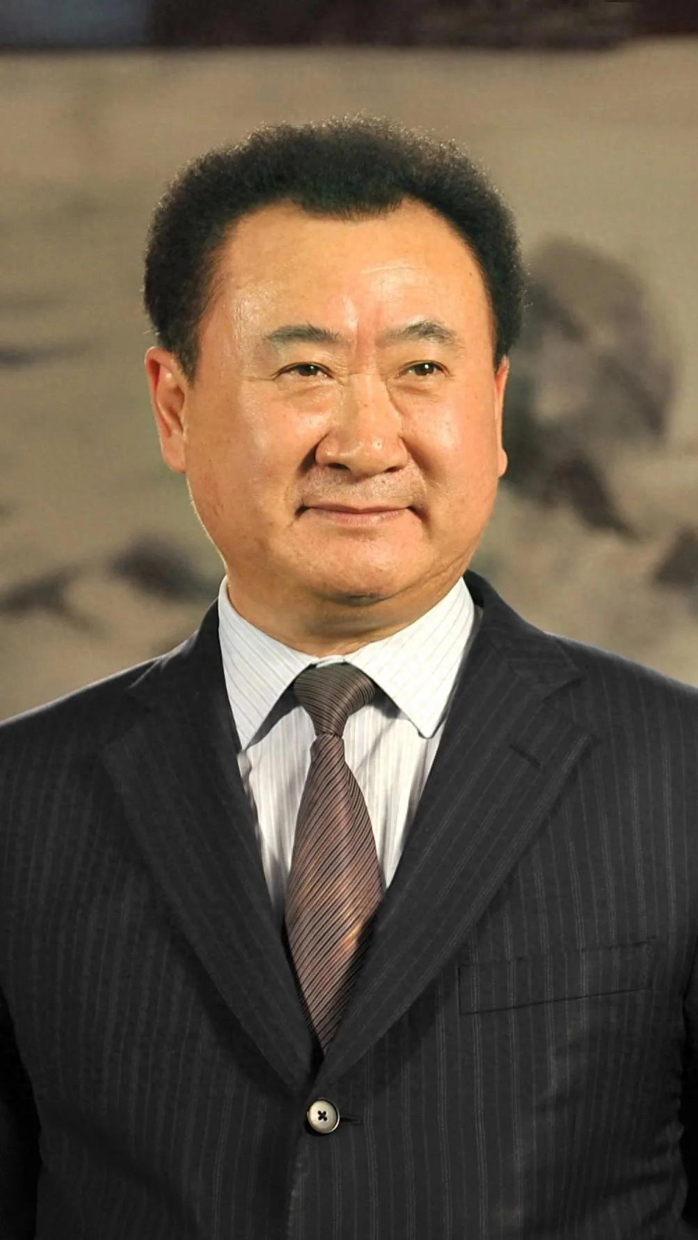 王健林：从辽宁小镇走来的商业巨头，崛起之路全解析