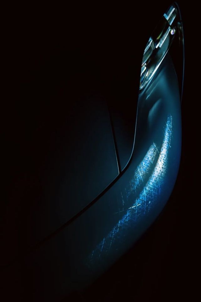 如果艺术以保时捷Taycan为载体，会如何呈现？