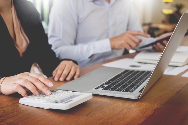 《虚拟货币网格交易达人：如何利用市场波动实现高收益》 图2