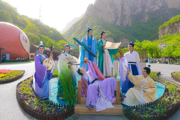 迷恋薛之谦_薛之谦演出生病_薛之谦在音乐节上倾情演出，乐迷们高呼期待