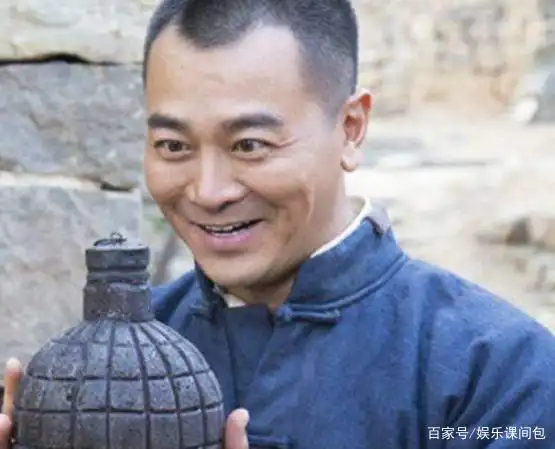 对比明星武打吴樾的视频_吴樾与其他武打明星的对比_武打明星吴樾