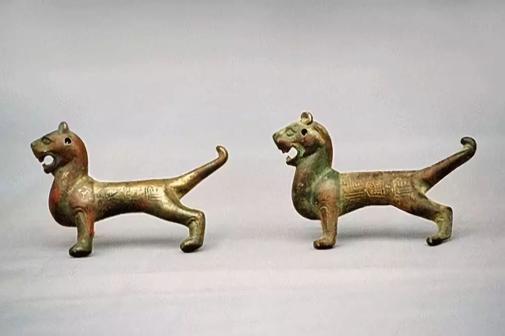 杨坚的代隋之路与隋朝的建立_杨坚建立隋朝以什么为都城_隋杨坚介绍