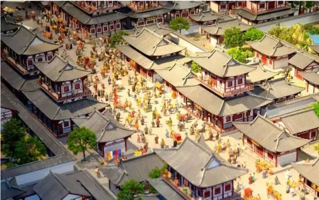 杨坚建立隋朝以什么为都城_隋杨坚介绍_杨坚的代隋之路与隋朝的建立