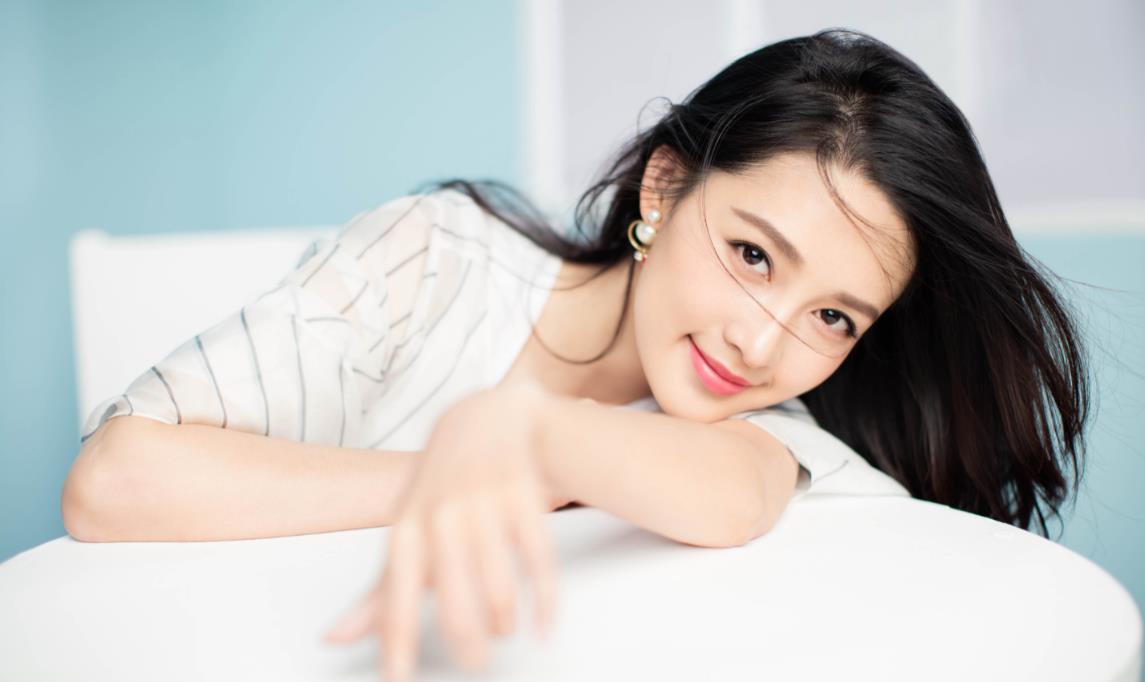 李沁的老公是谁啊_李沁_李沁泳装