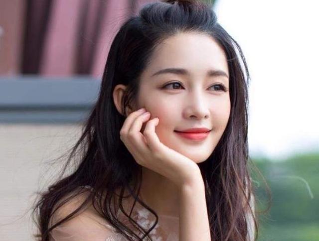 李沁从戏曲到演艺圈的成长之路及庆余年中的精彩表现