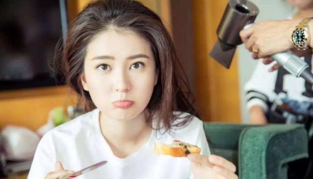 李沁的老公是谁啊_李沁泳装_李沁