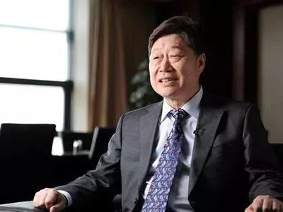 胡润的成功背后：学习与成长_胡润创业_一个成功女人的背后