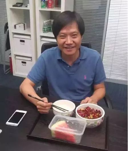 胡润创业_一个成功女人的背后_胡润的成功背后：学习与成长