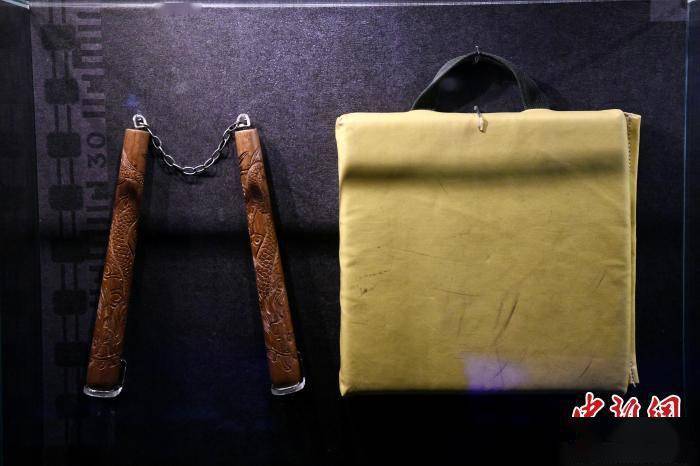 李小龙武术理念_李小龙创立的现代武术体系_李小龙的技术创新与武术发展