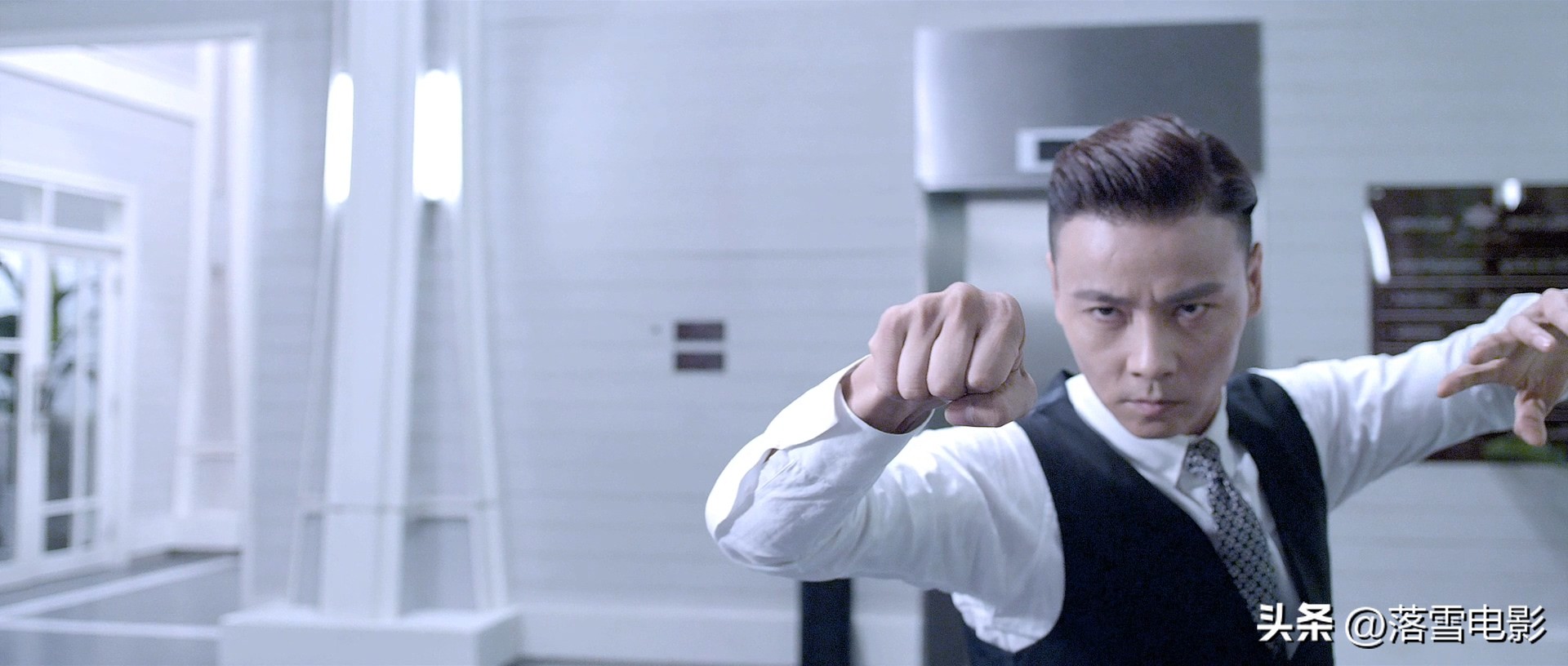 张晋武打_张晋武打片视频_张晋的经典武打电影中的经典片段
