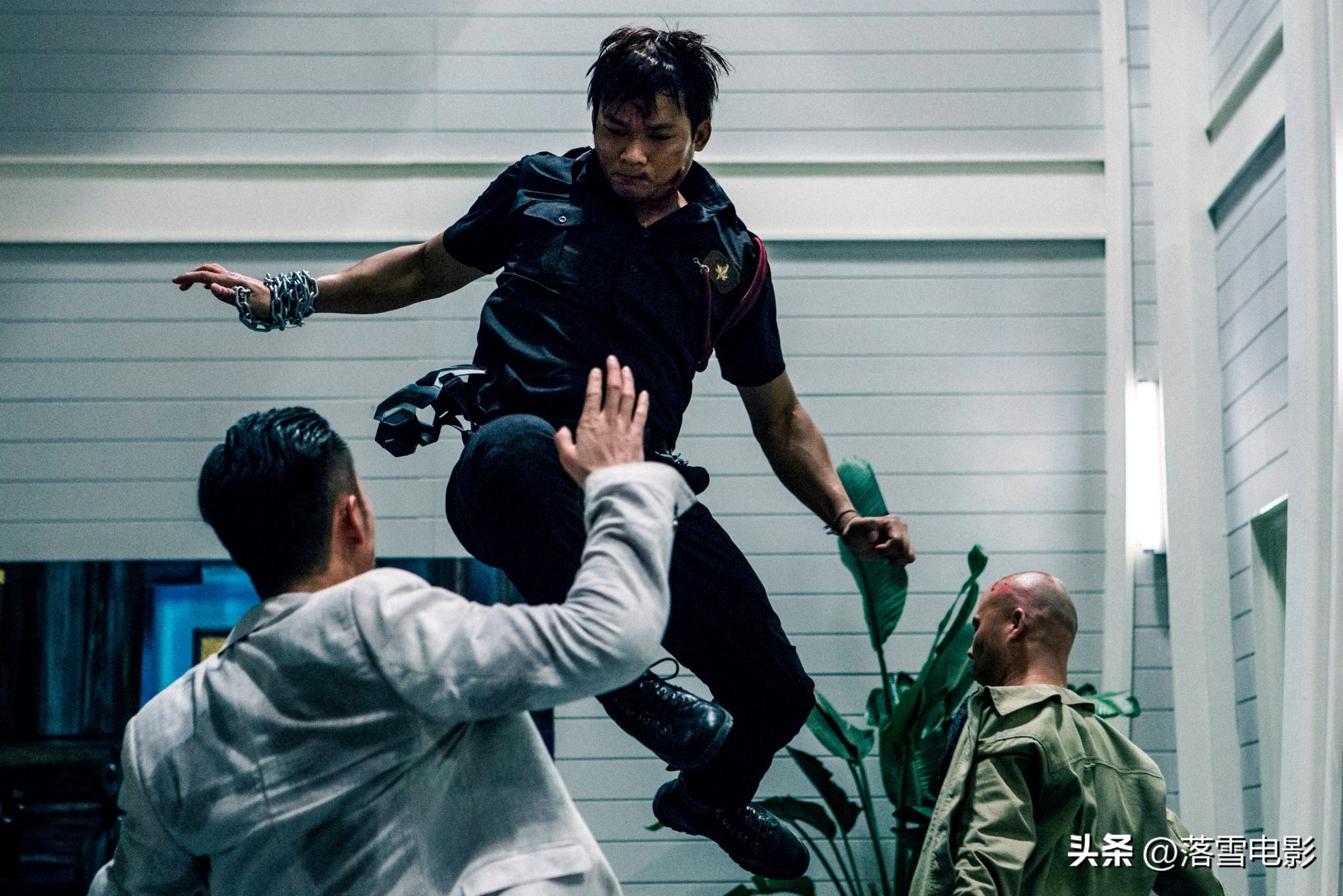 张晋武打_张晋武打片视频_张晋的经典武打电影中的经典片段