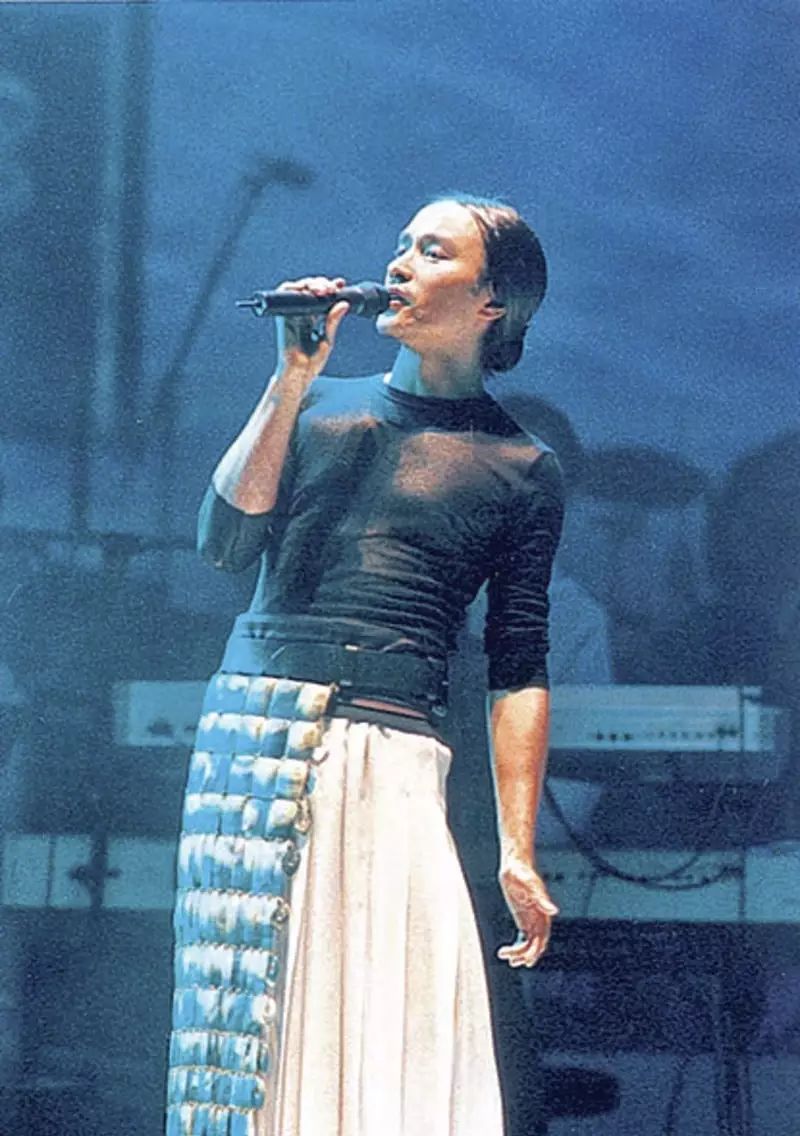 张国荣歌曲代表作_张国荣的经典歌曲背后的故事_张国荣背后歌曲经典故事有哪些