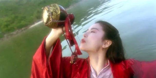 关之琳的影视作品中的经典表演_关之琳最经典电影_影视关之琳表演经典作品中文版