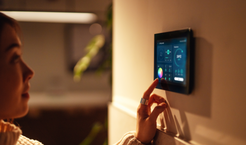 中国智能家居迎来全屋智能时代：2022年市场销售额增长54.9%，未来五年复合增长率达46.9%