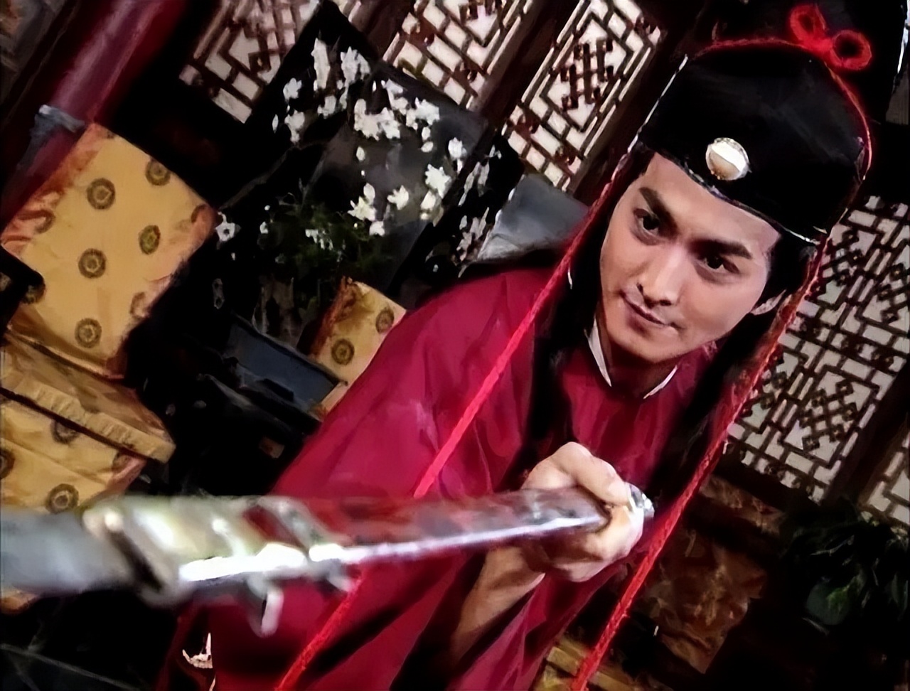 刘德华与足球的热爱与支持_刘德华足球歌曲_刘德华踢足球的歌