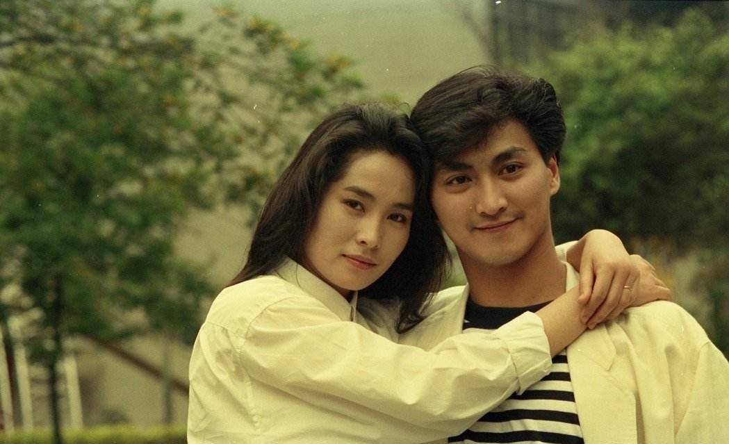 刘德华与足球的热爱与支持_刘德华足球歌曲_刘德华踢足球的歌