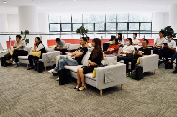 特斯拉驾驶体验视频_特斯拉驾乘体验_特斯拉Model Y保障驾乘者安全的三大特性