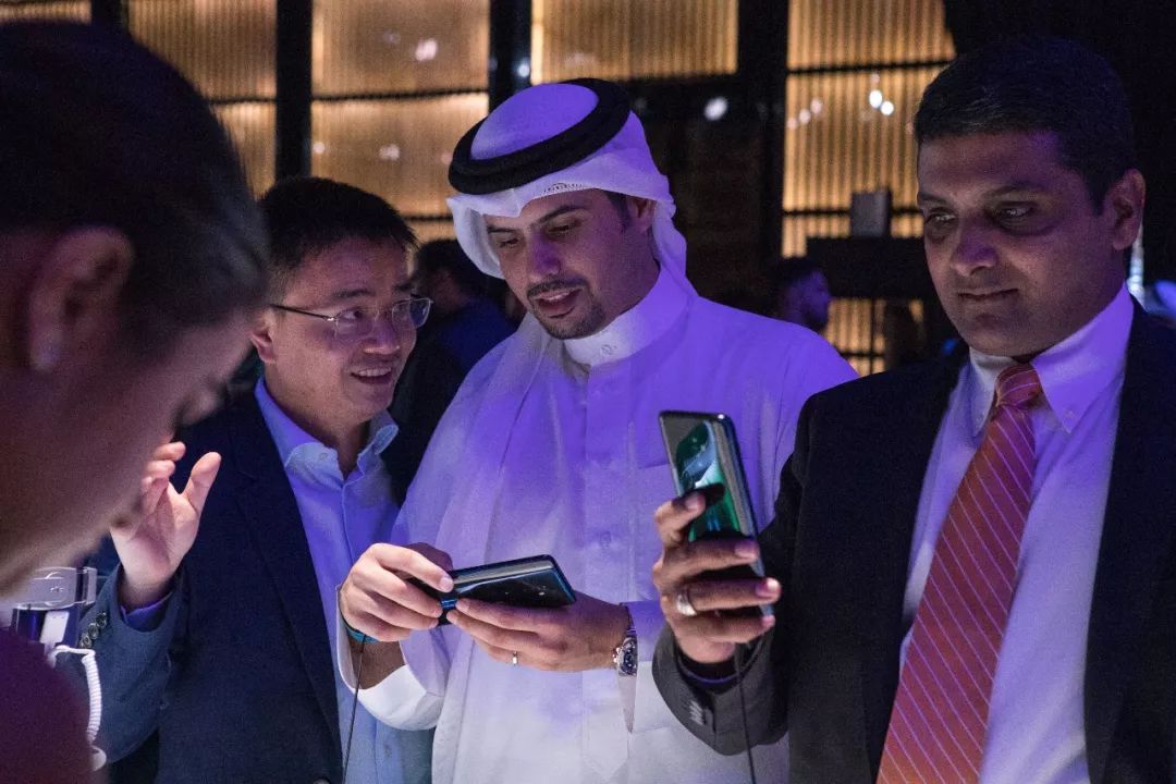 OPPO与各大运营商的合作模式分析_运营合作模式有几种_运营商商业模式