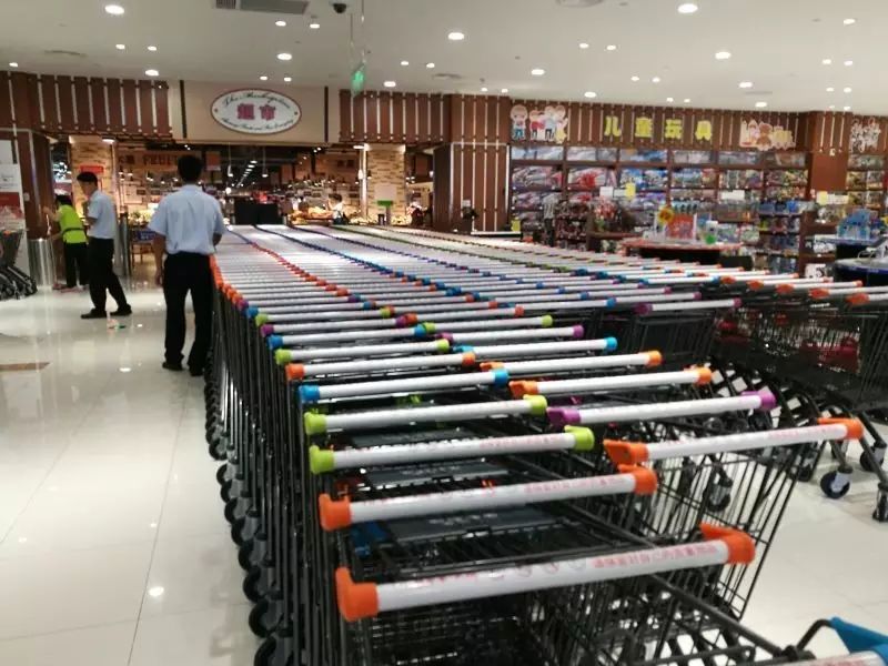 胖东来坚持：每一件商品都要经过严格检验_胖东来坚持：每一件商品都要经过严格检验_胖东来坚持：每一件商品都要经过严格检验