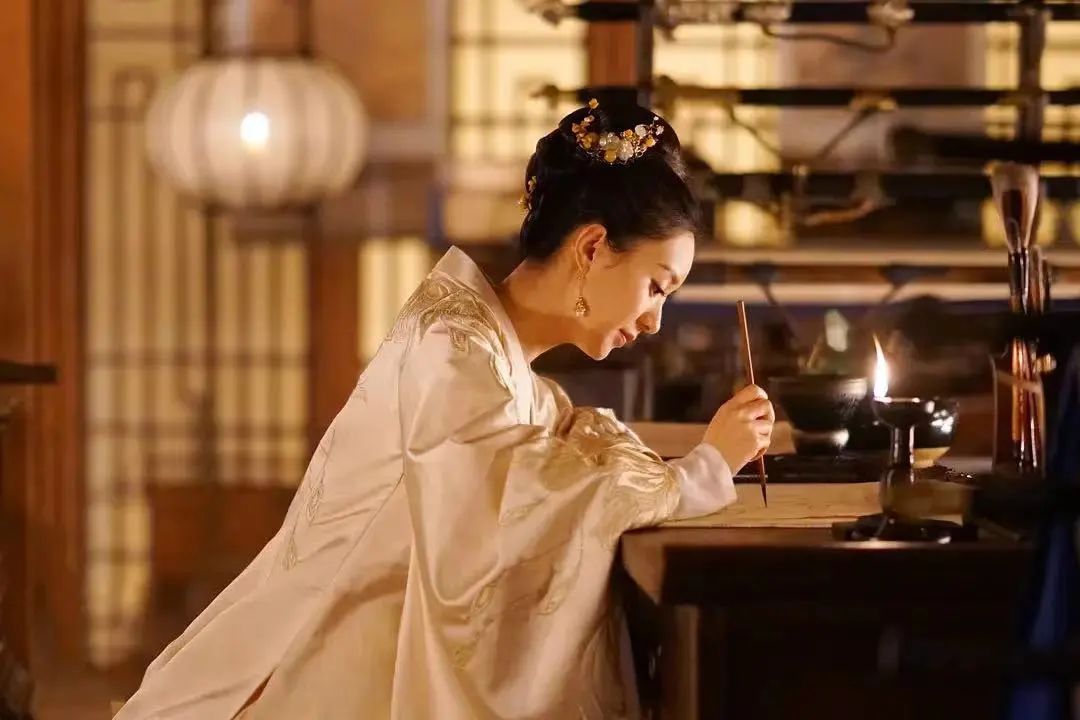 知否中赵丽颖造型_知否知否赵丽颖_赵丽颖（Zhao Liying） - 以《花千骨》和《知否知否应是绿肥红瘦》而成名。