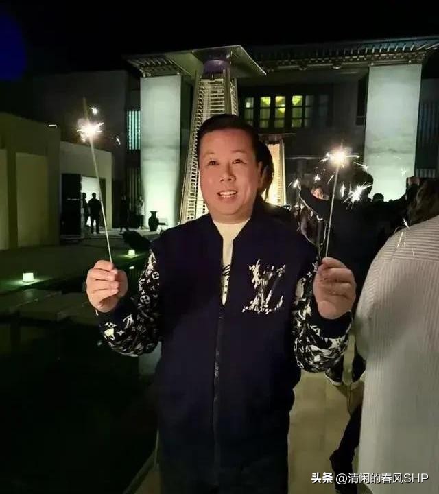 关之琳的个人生活与成长故事_关之琳成长经历_关之琳的生活史