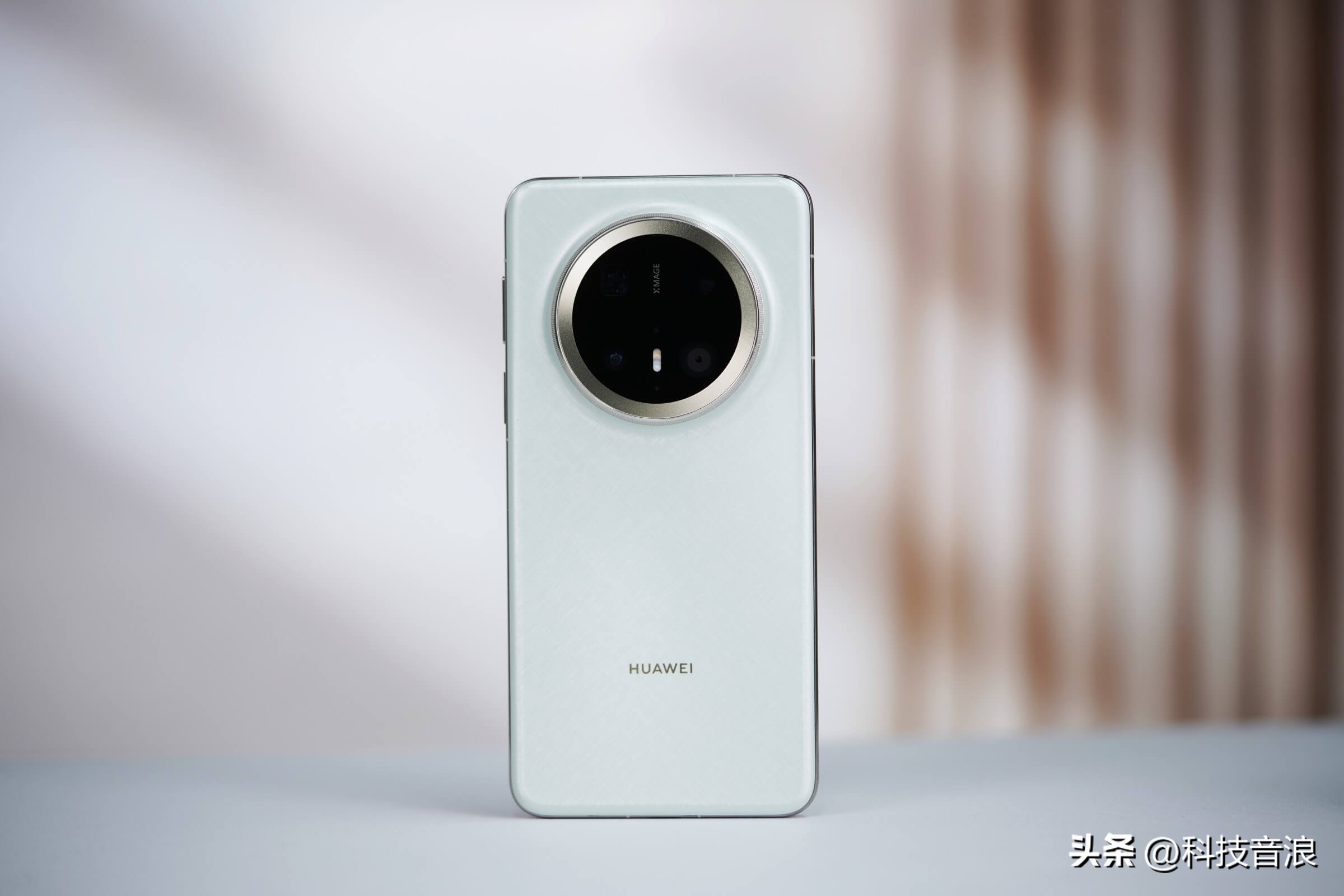 性能与价格的胜利：小米手机故事_性能与价格的胜利：小米手机故事_性能与价格的胜利：小米手机故事