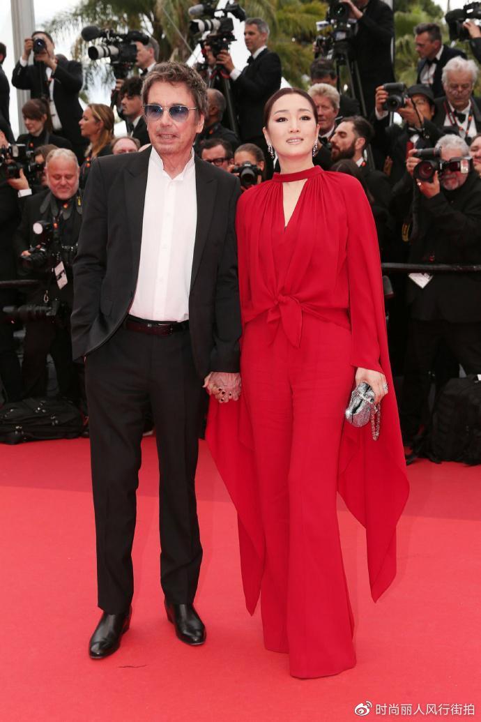 巩俐红毯最高待遇_巩俐的时尚风格与红毯造型_巩俐红毯图片