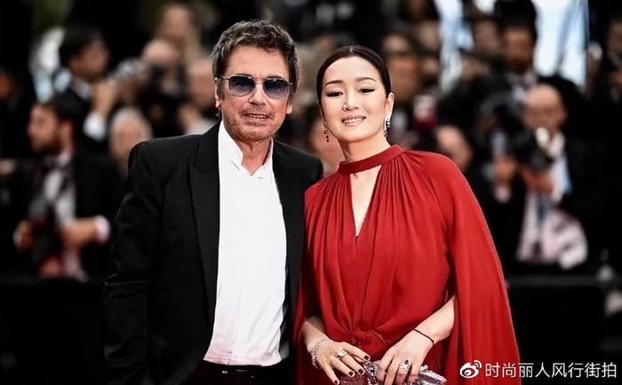 巩俐的时尚风格与红毯造型_巩俐走红毯服装_巩俐红毯最高待遇