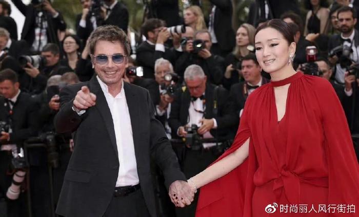 巩俐的时尚风格与红毯造型_巩俐走红毯服装_巩俐红毯最高待遇