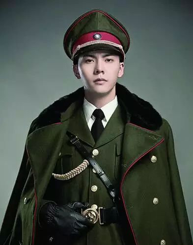 李易峰谈未来另一半的要求_台湾节目谈李易峰_李易峰谈未来计划，期待全新尝试